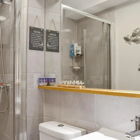 Little Nook Semesterbostad